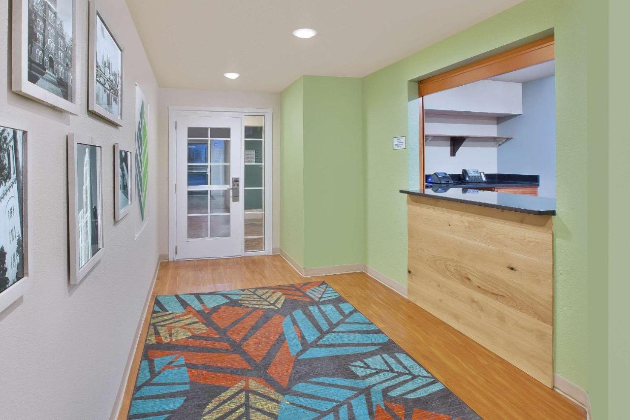 Woodspring Suites Columbus Urbancrest Гроув Сити Екстериор снимка